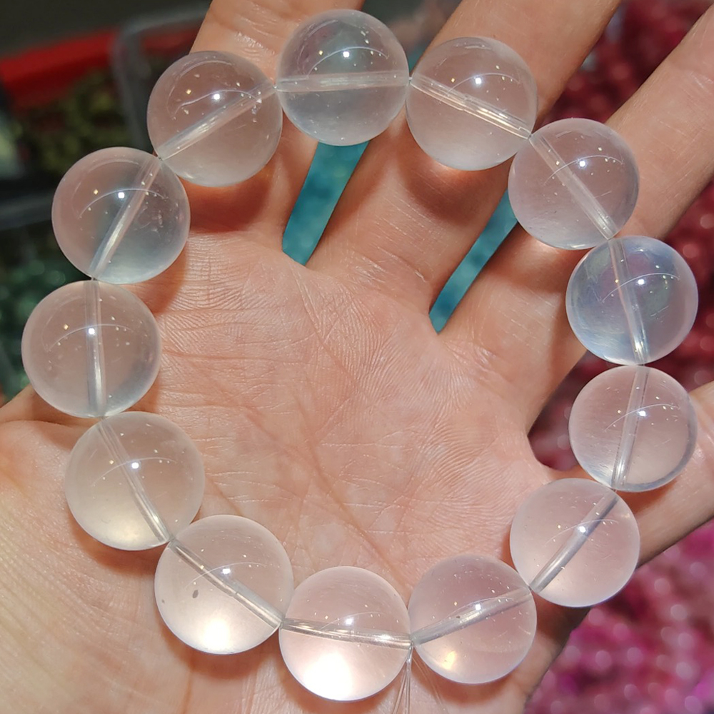 [Grade: Medium] Milky white crystal