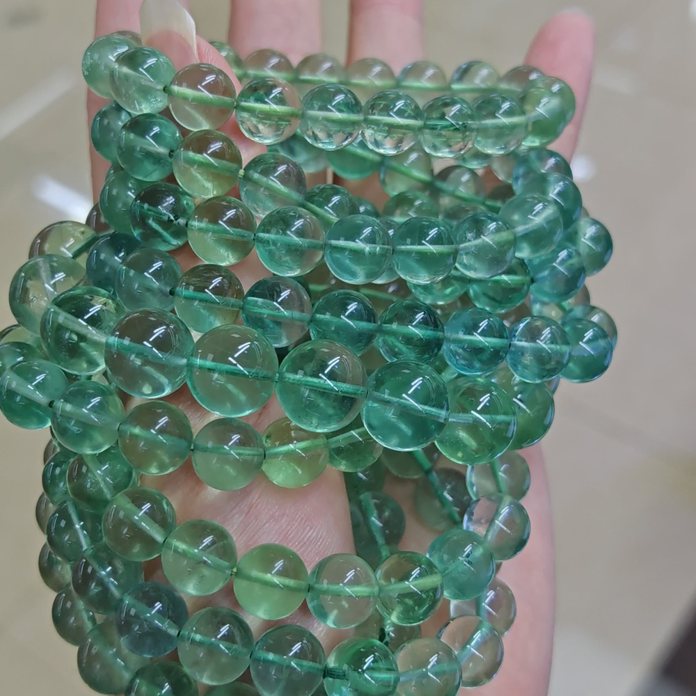 [High Grade] Translucent green fluorite